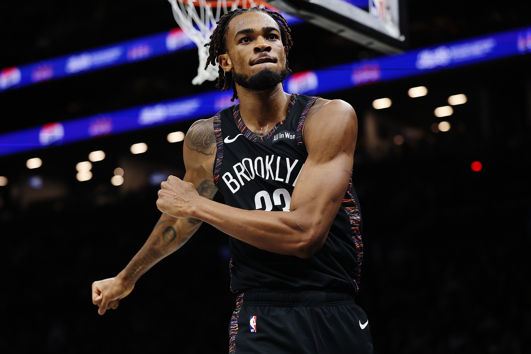 开云体育app-Scotto：包括步行者、勇士等队都在关注着克拉克斯顿